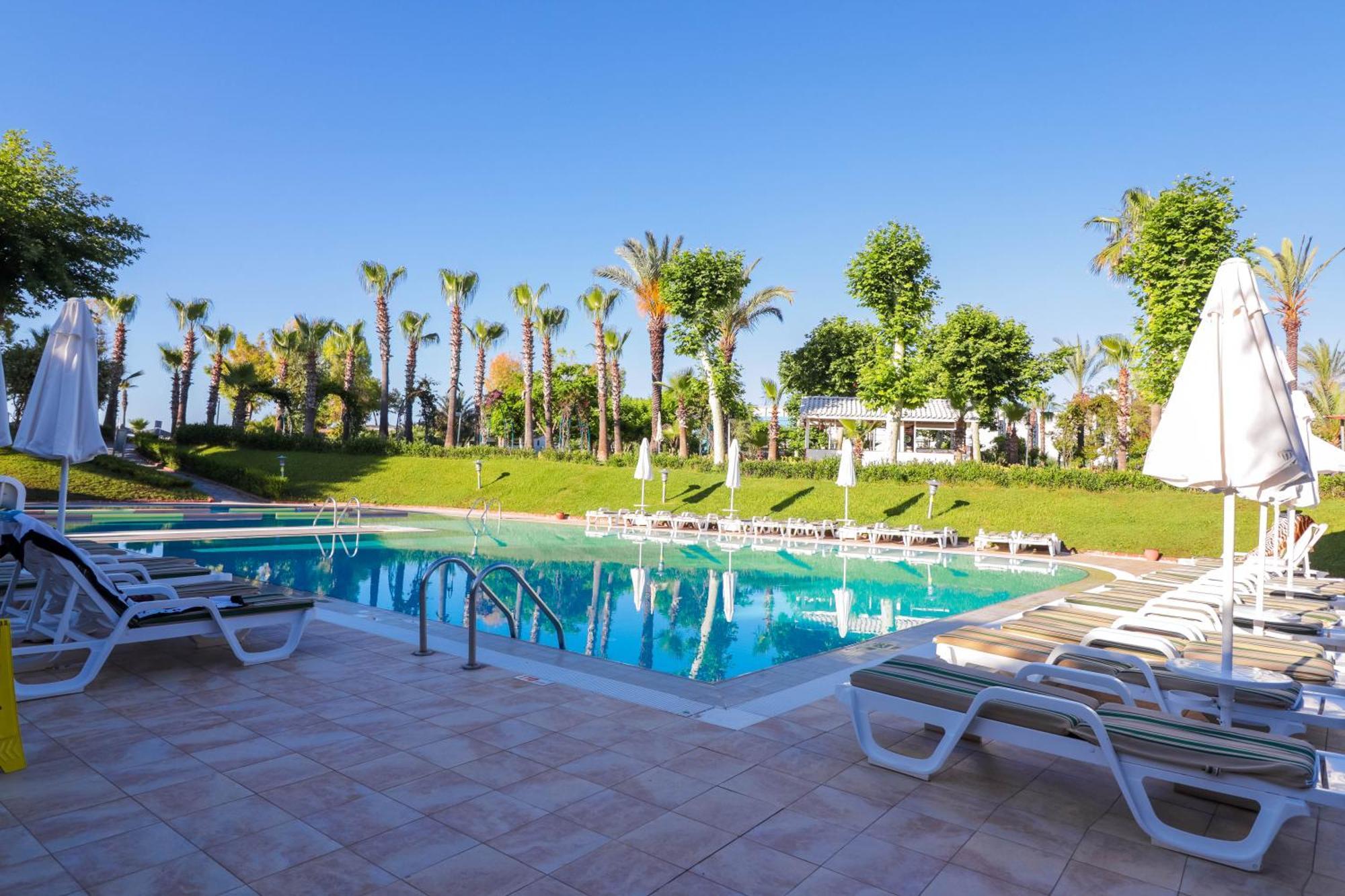Queen'S Park Le Jardin Kemer Exterior foto